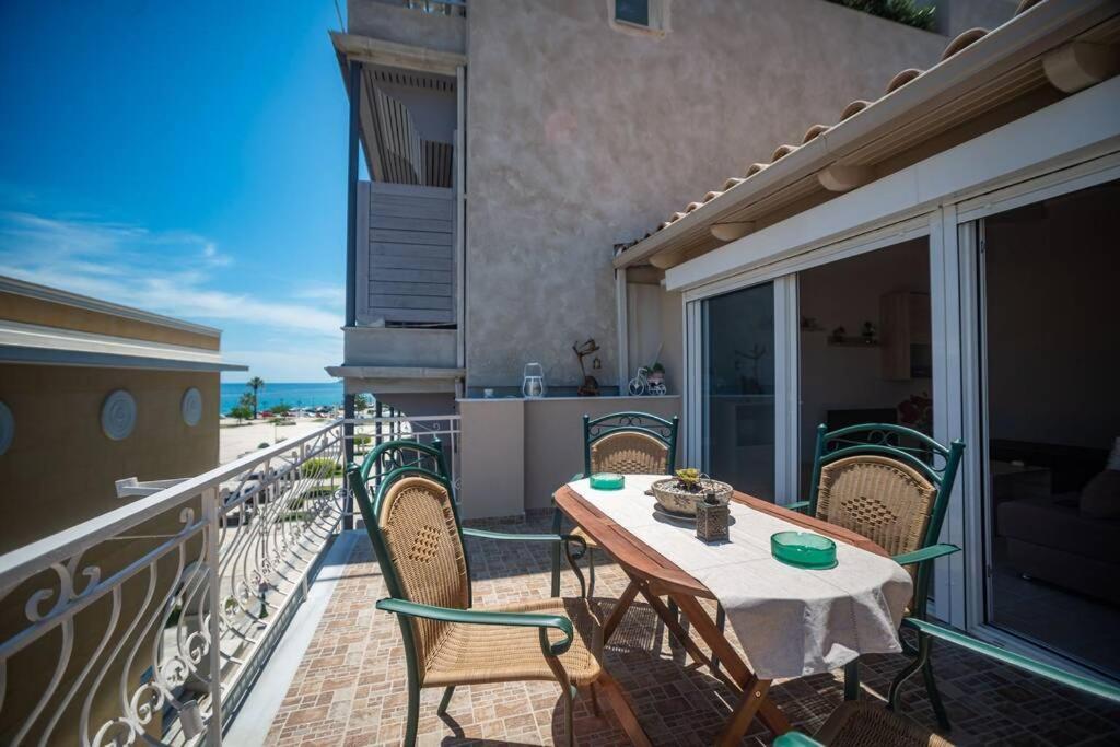 El Sueno De Zante City Center Apartments Eksteriør bilde